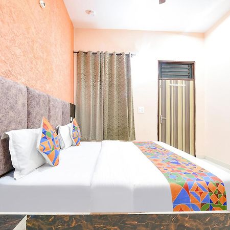 Fabexpress Galaxy Hotel Nayagaon Bagian luar foto
