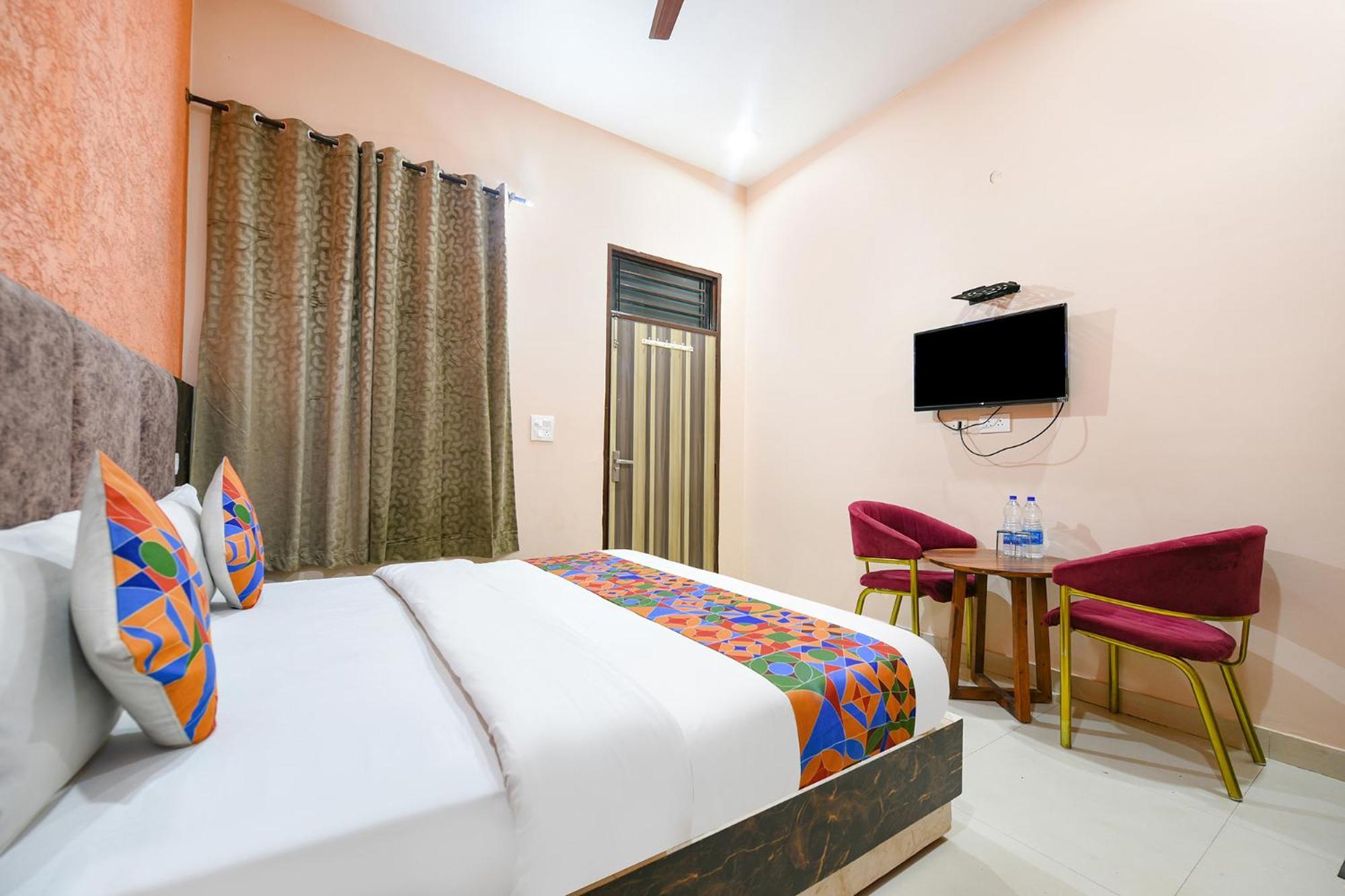 Fabexpress Galaxy Hotel Nayagaon Bagian luar foto