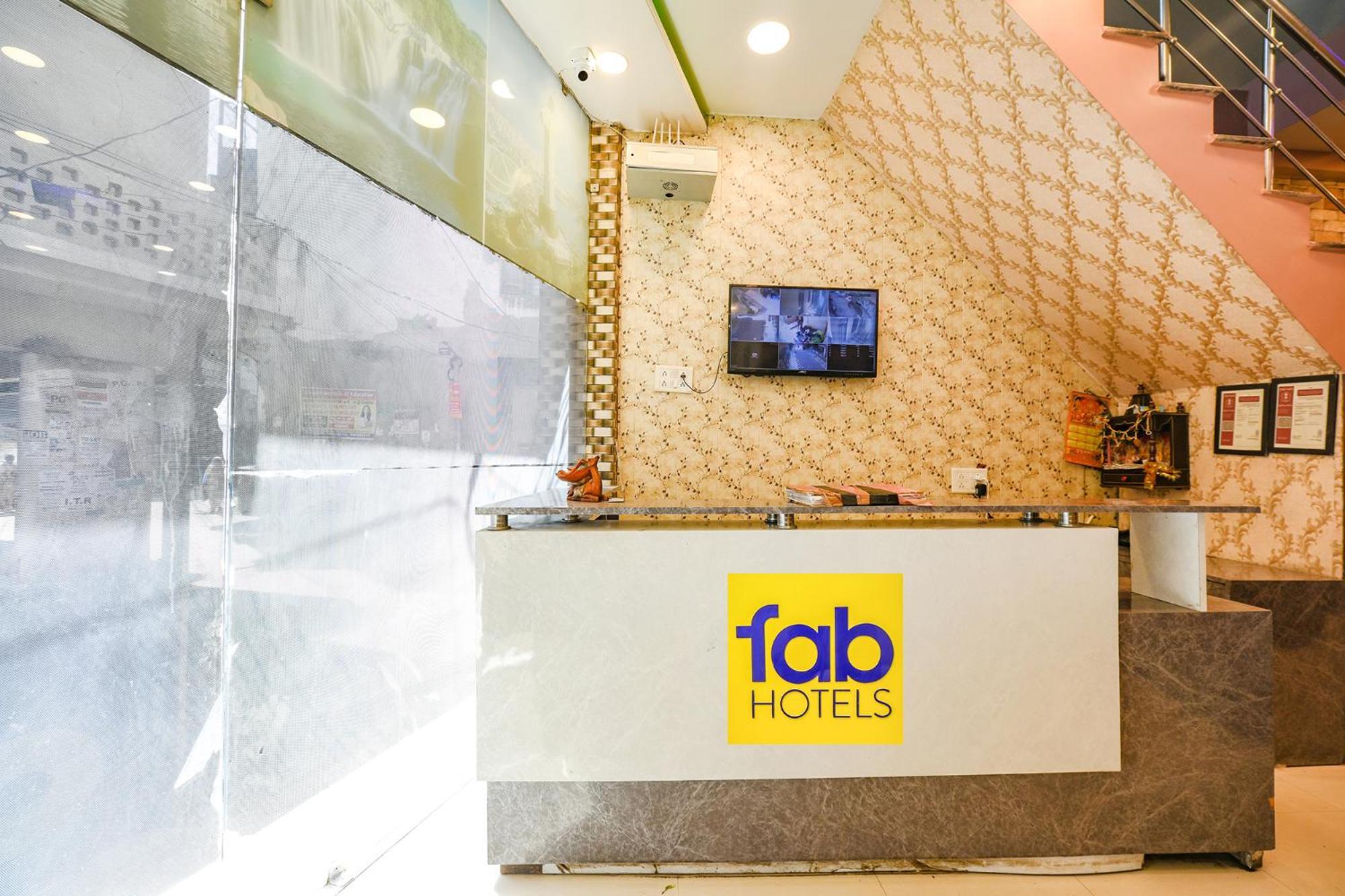 Fabexpress Galaxy Hotel Nayagaon Bagian luar foto