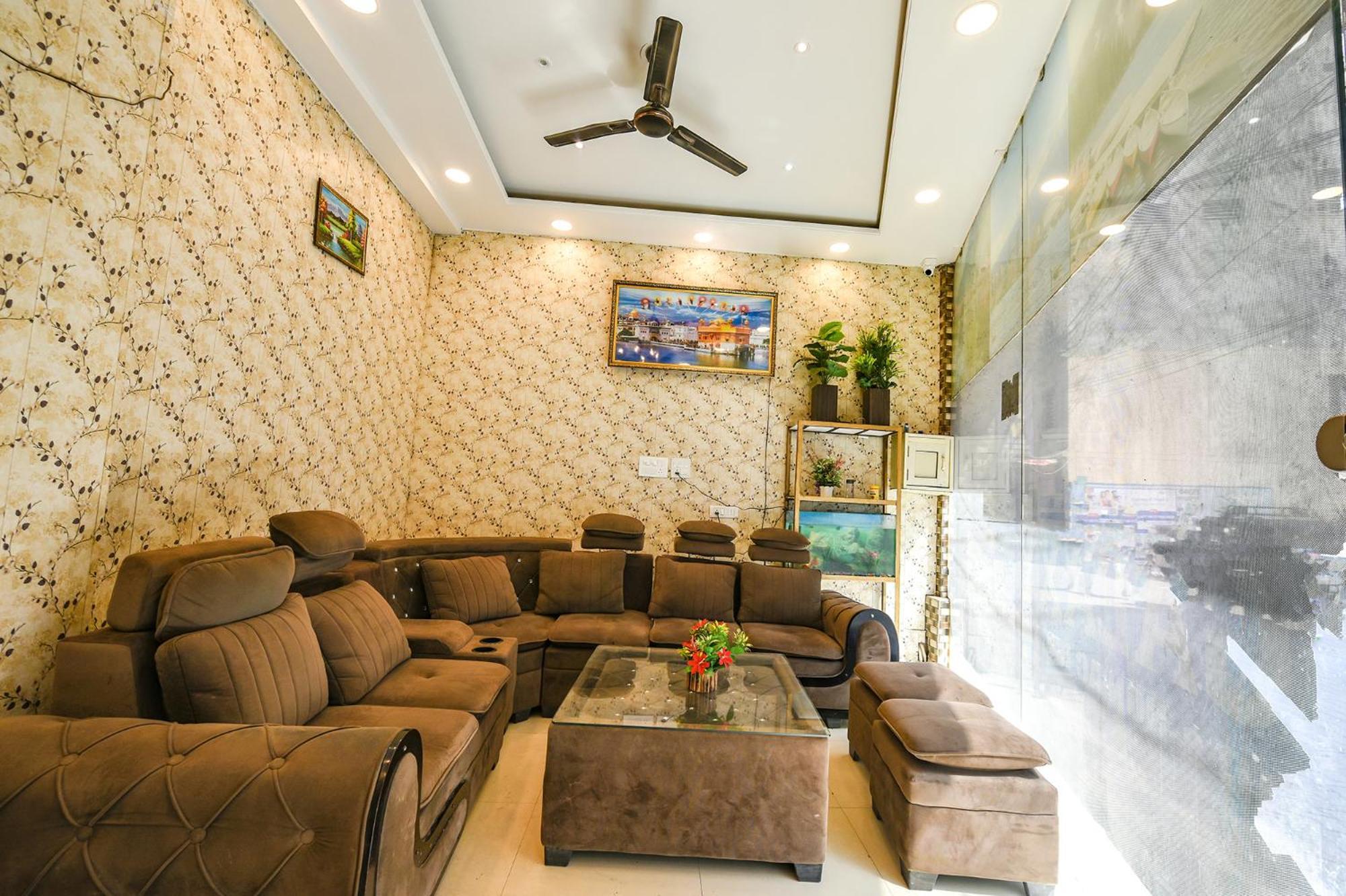 Fabexpress Galaxy Hotel Nayagaon Bagian luar foto